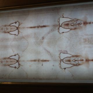 Saluzzo: sulla Sindone, reliquia controversa, la tesi dello storico Andrea Nicolotti a prova di documenti