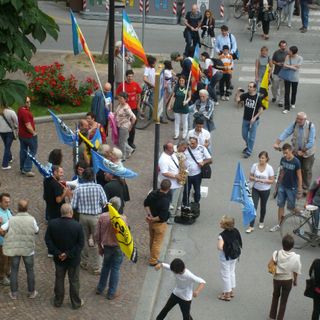 La gioia dei referendari (© targatocn.it)