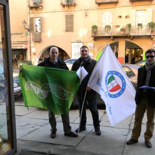 Forze di Polizia e Vigili del Fuoco in piazza contro lo smantellamento della Sicurezza e del Soccorso Pubblico