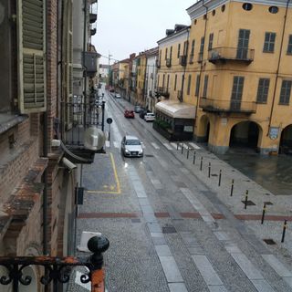 Alcune immagini delle operazioni di questa mattina a Fossano: dal suono della sirena della contraerea alle strade deserte (gallery)