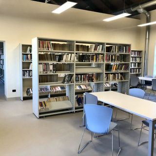 Saluzzo, un ambiente della Biblioteca civica