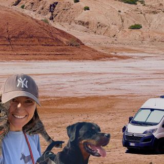 Paolo, Sara, Sakè ed Olimpia nel deserto