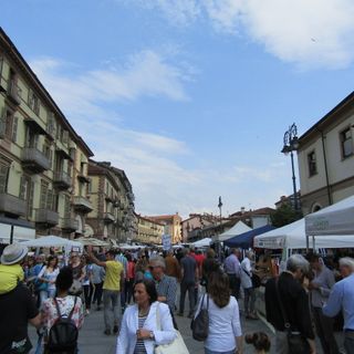 Negozi in strada, edizione precedente