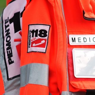 In basso due immagini della violenta grandinata che ha interessato Marene, invoiateci da un nostro lettore