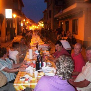 Una passata edizione di "Pizza in Piazza" a Revello