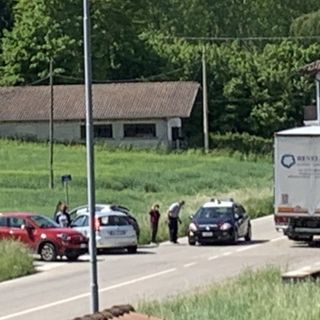 Vezza d’Alba, scontro tra due auto lungo la Strada Regionale 29