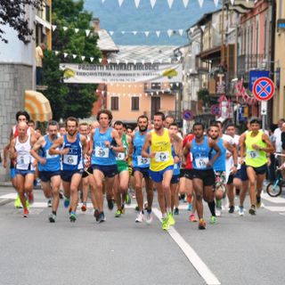 La partenza della "Strapaesana" 2014