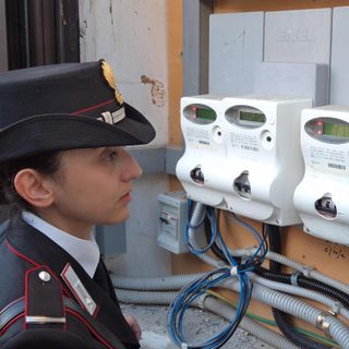 Saluzzo: ladro di corrente elettrica "pizzicato" dai carabinieri