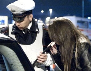 Albese: nei controlli della notte più drogati che ubriachi alla guida