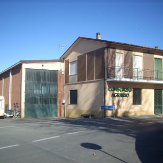 L'edificio "nelle mire" del Comune di Genola