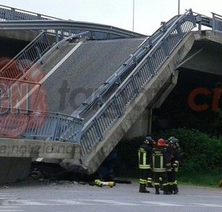 Il viadotto crollato a Fossano