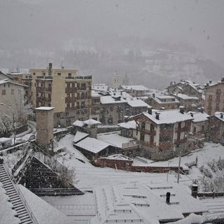 Situazione meteorologica, riunione in Prefettura: ancora neve fino a giovedì mattina, poi stop fino a sabato