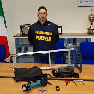 Pedinati e fermati dalla Squadra Mobile di Cuneo due presunti ladri