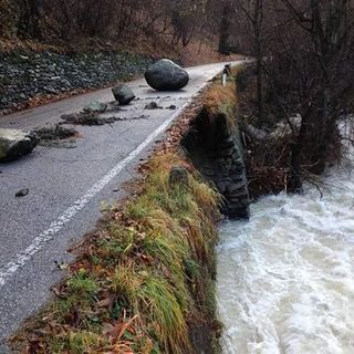 Nell'immagine uno dei numerosi danni provocati in val Corsaglia dall'alluvione del 24 novembre
