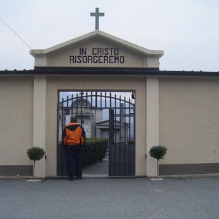 Il cimitero di Gambasca (© targatocn.it)