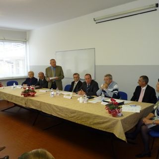 Il tavolo dei relatori al Convegno Afp di Dronero (fotografie di Guido Allione) Il tavolo dei relatori al Convegno Afp di Dronero (fotografie di Guido Allione)