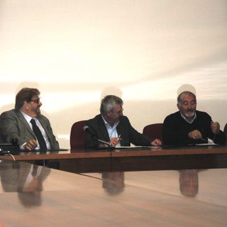 Il presidente Uncem Piemonte Lido Riba, il presidente della CM del MOnviso Aldo Perotti ed il presidente del Consiglio della Comunità MOntana Raimondo Sacco