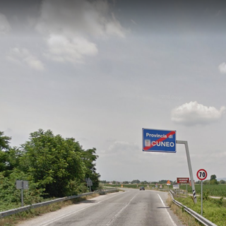 Scontro sulla "Strada Reale" a Caramagna Piemonte: quattro coinvolti, due gravi