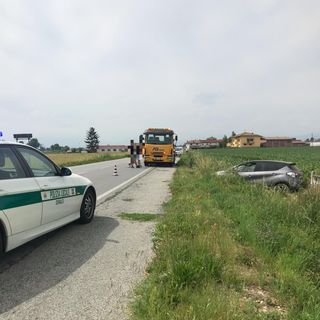 Incidente lungo la SP20: due automobili coinvolte