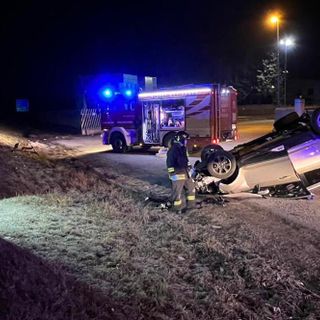 Auto capottata a Mondovì in corso Inghilterra; ferita la donna alla guida del mezzo Auto capottata a Mondovì in corso Inghilterra; ferita la donna alla guida del mezzo