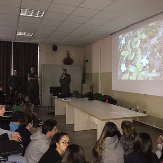 Studenti del liceo Bodoni di Saluzzo a lezione dai guardiaparco