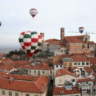 Troppo alto il rischio sanitario: niente mongolfiere, cancellato il Raduno Aerostatico di Mondovì Troppo alto il rischio sanitario: niente mongolfiere, cancellato il Raduno Aerostatico di Mondovì