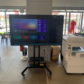 Merlo dona monitor per gli hub vaccinali dell’Asl CN1