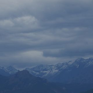 Brusco calo delle temperature: montagne cuneesi imbiancate ad agosto[FOTO]