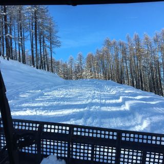 Dopo le polemiche dei giorni scorsi, domenica 24 novembre ad Argentera si parla di impianti sciistici