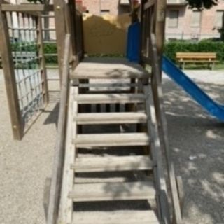 &quot;Il Comune chiuda la notte i due ingressi dei giardinetti di piazza 2° Reggimento Alpini&quot;