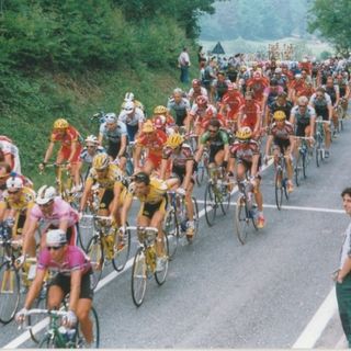 Busca: al teatro civico si festeggia l'inizio del Giro d'Italia ricordando Marco Pantani
