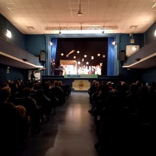 Dronero: al teatro Iris la magia del Natale con i bimbi della scuola dell'infanzia "La Girandola" Dronero: al teatro Iris la magia del Natale con i bimbi della scuola dell'infanzia "La Girandola"