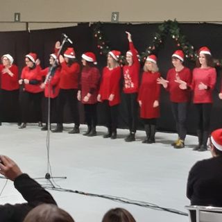 La scuola di Revello in festa