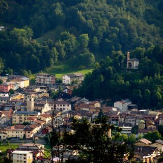 "A Robilante ci avete sempre fatto sentire a casa": dopo 15 anni famiglia rumena lascia il paese e ringrazia la comunità