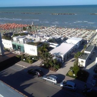 Anche Silvia e Mauro in vacanza leggono Targatocn... e tu? Anche Silvia e Mauro in vacanza leggono Targatocn... e tu?