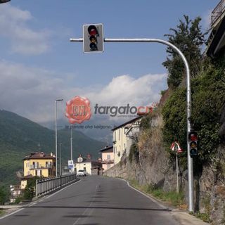 Il semaforo di Demonte, dove saranno installati i rilevatori Il semaforo di Demonte, dove saranno installati i rilevatori