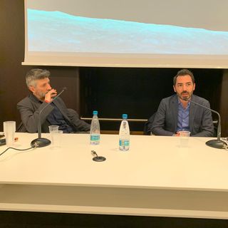 "Siamo resti di stelle": allo spazio incontri della Fondazione CRC lezione di astrofisica con Amedeo Balbi e Antonio Pascale