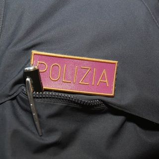 Cuneo, gli agenti della Polizia di Stato "armati" di "spy pen"