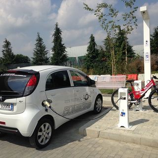 Nascono a Cuneo le ricariche dedicate alle automobili e bicicliette elettriche