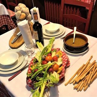 A Cavoretto (TO) per passare una serata in allegria e gustando un'ottima cucina della tradizione A Cavoretto (TO) per passare una serata in allegria e gustando un'ottima cucina della tradizione