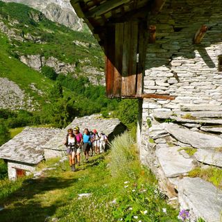 Nuova guida turistica online "alle Varaita Trekking und mehr"