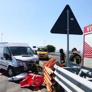 Incidente sulla tangenziale di Fossano: coinvolto un autocarro
