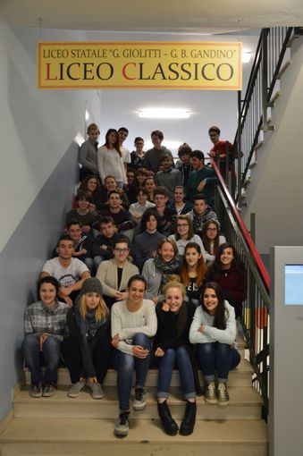 La classe IV Liceo Classico  Liceo “Giolitti-Gandino”  di Bra, promuove la sua scuola