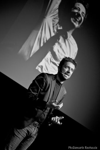 “Gaber se fosse Gaber”: Alba omaggia Gaber