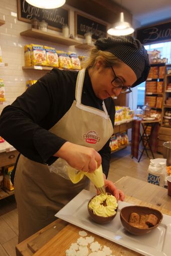 Federica Giuliani e le sue ricette pasquali preferite in Bottega Balocco Federica Giuliani e le sue ricette pasquali preferite in Bottega Balocco