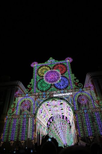 Per il MoVimento 5 Stelle, l'Illuminata rende Cuneo "decadente e sfavillante" Per il MoVimento 5 Stelle, l'Illuminata rende Cuneo "decadente e sfavillante"