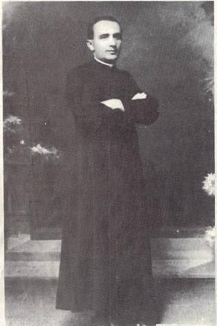 Don Stefano Gerbaldo in un'immagine tratta dal portale www.dongerbaudo.com