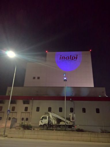 Inalpi si colora di blu per la Giornata Internazionale dell’Autismo Inalpi si colora di blu per la Giornata Internazionale dell’Autismo