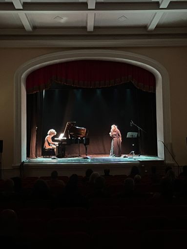 L'esibizione del duo Kairos L'esibizione del duo Kairos