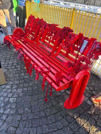 Inaugurata la prima panchina rossa di Roccavione